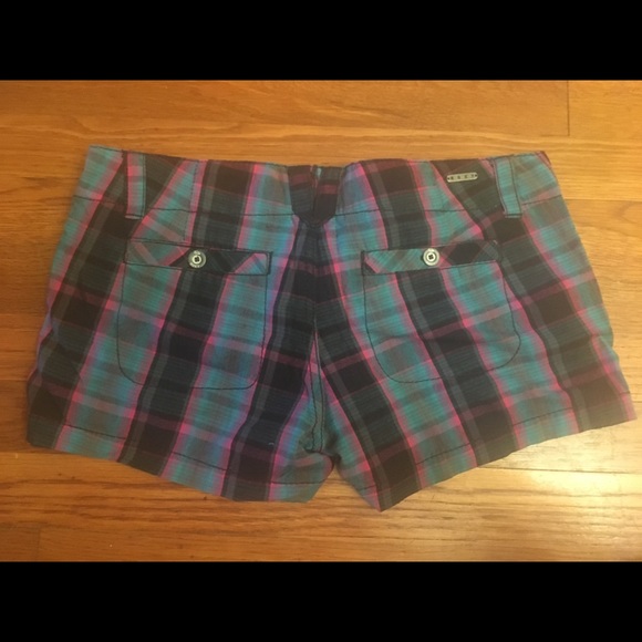 Plaid Roxy Shorts - Picture 2 of 2